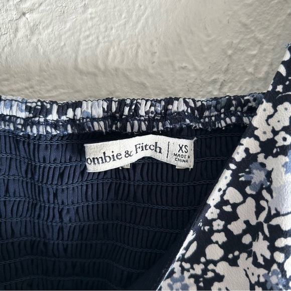 Abercrombie & Fitch Floral Long Sleeve Smocked Back Babydoll Dress XS - Picture 3 of 5